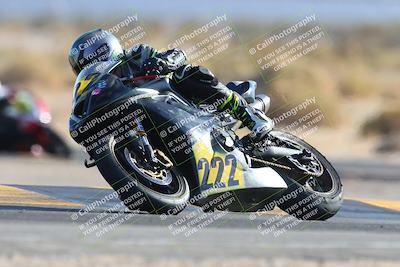 media/Nov-16-2024-CVMA (Sat) [[0e4bb1f32f]]/Race 9-Amateur Supersport Middleweight/